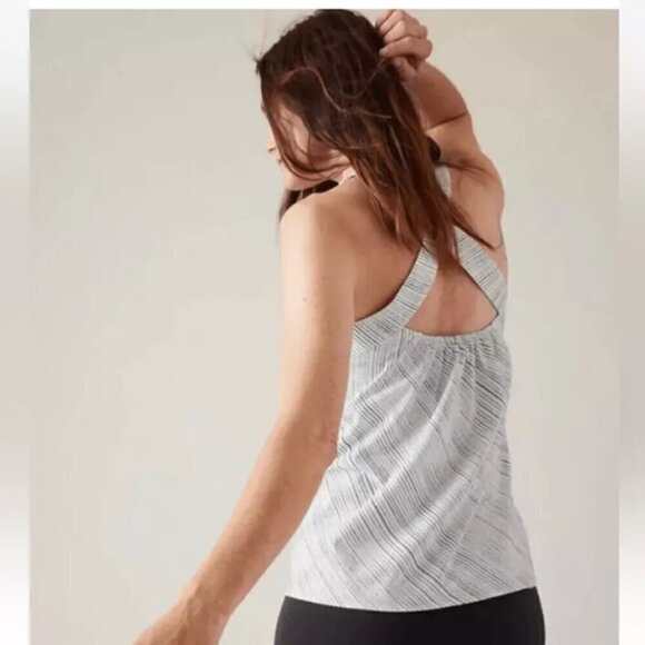 ATHLETA Arrival Tank Amara Stripe Size XS White & Black Strip #587950 - MSRP $79 - Picture 3 of 5